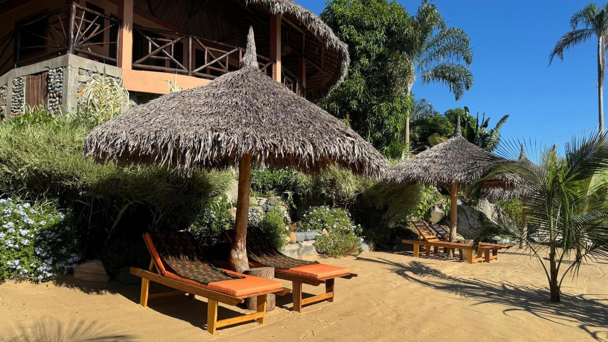 Veronika Resort Nosy Komba Exteriör bild