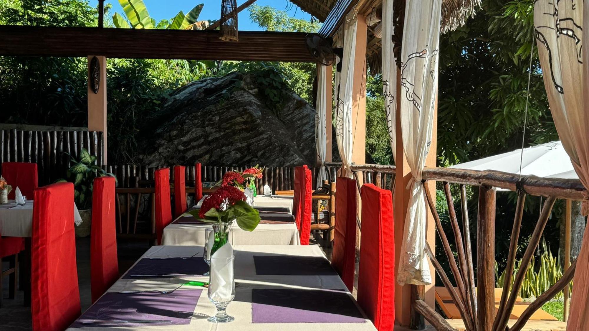 Veronika Resort Nosy Komba Exteriör bild